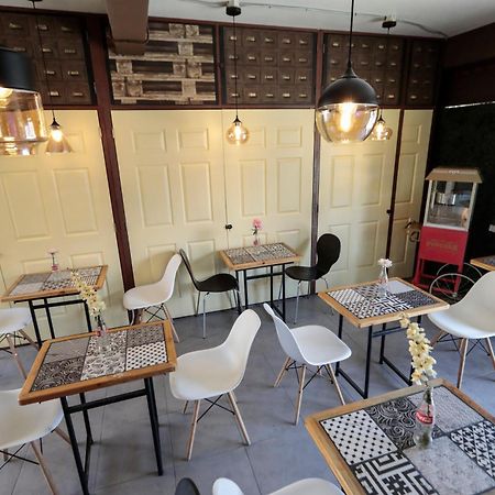 Hostal San Benito Сан Салвадор Екстериор снимка