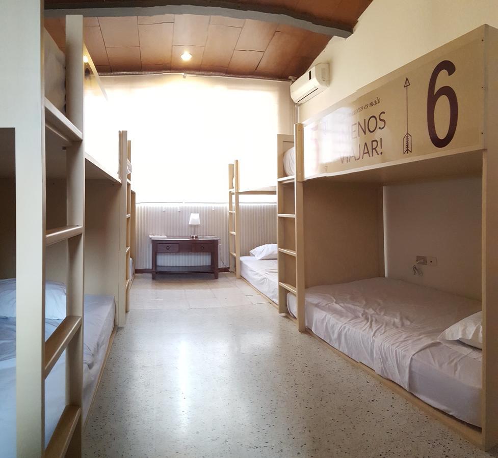 Hostal San Benito Сан Салвадор Екстериор снимка