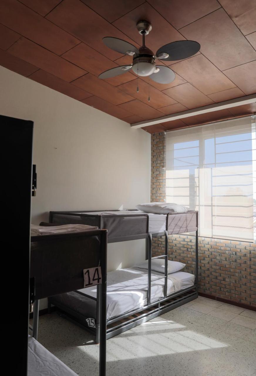 Hostal San Benito Сан Салвадор Екстериор снимка
