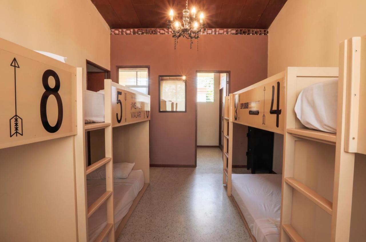 Hostal San Benito Сан Салвадор Екстериор снимка
