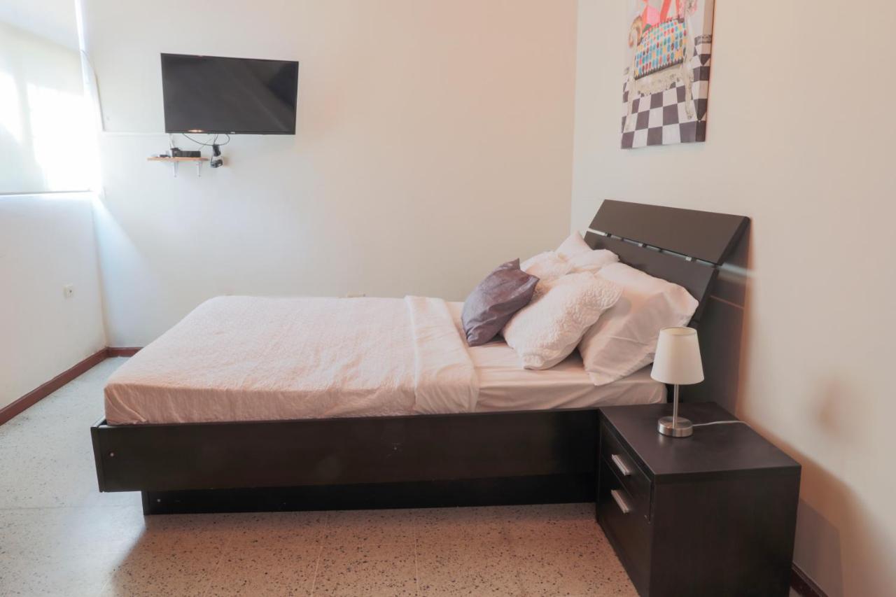 Hostal San Benito Сан Салвадор Екстериор снимка